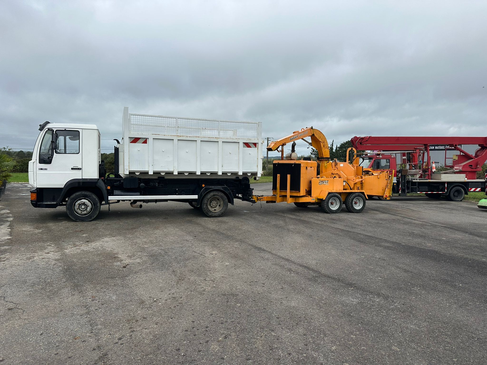 camion et broyeur